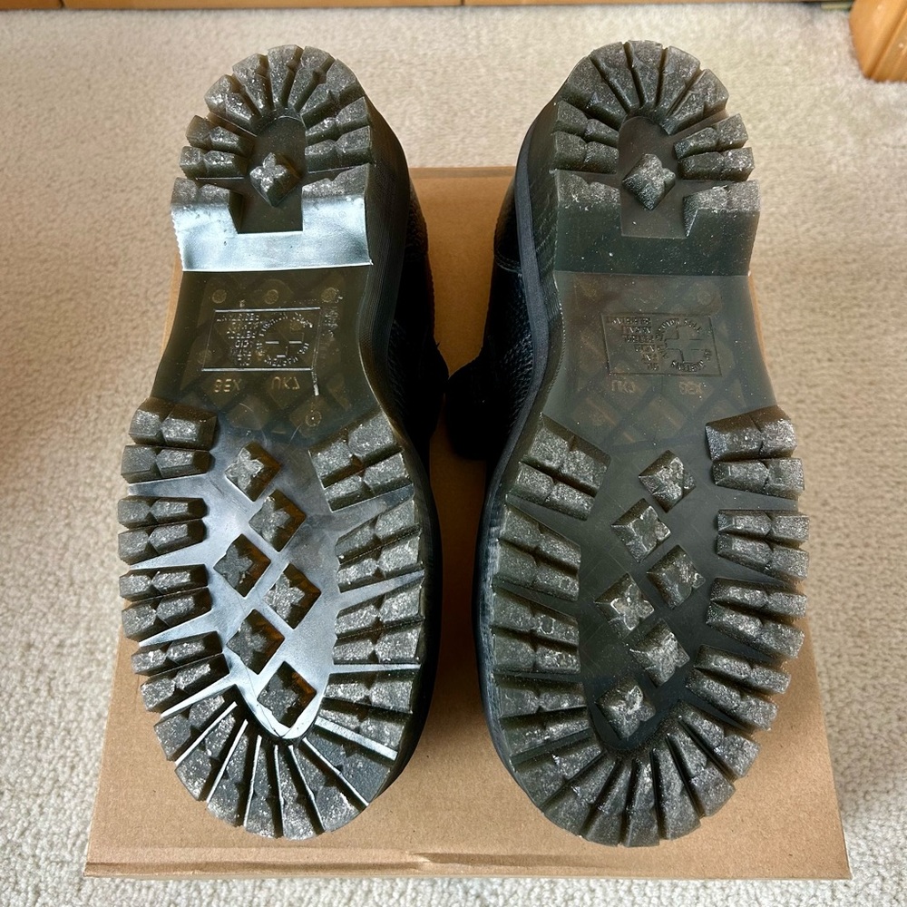 Dr. Marten Mary Janes - Picture 5 of 7